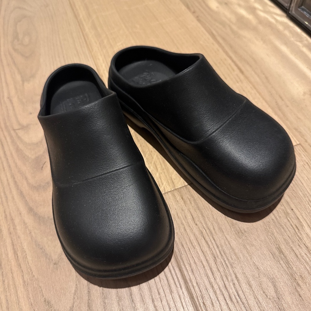 Rockfish mule slide